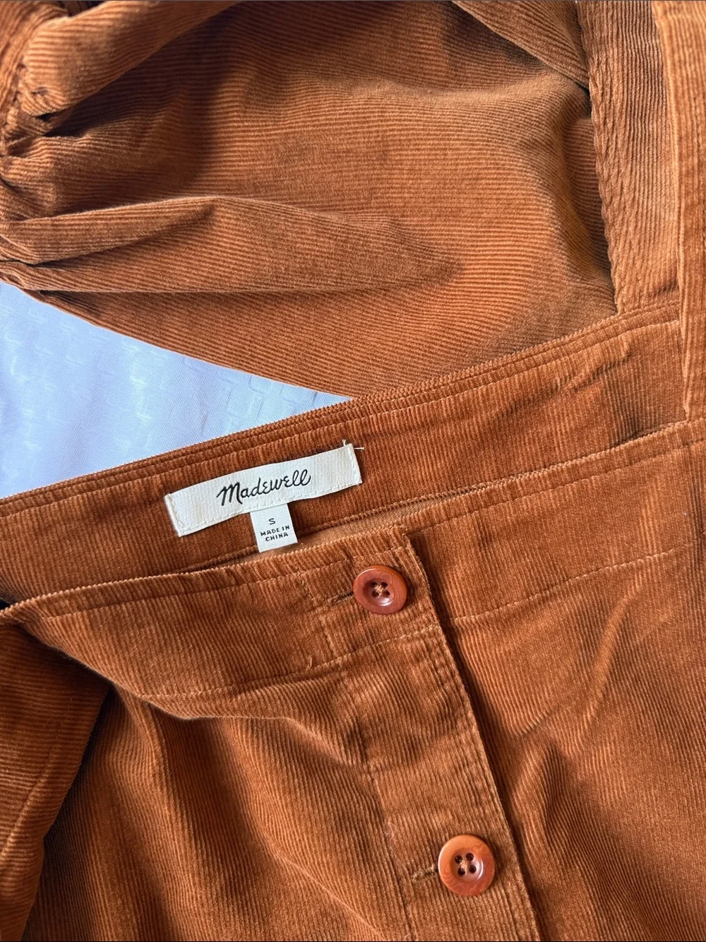 Madewell  Embroidered Eyelet Corduroy Tie-Sleeve Top. 100 % cotton!!✨